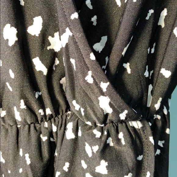 Forever 21 Faux Wrap Dress - Picture 3 of 8